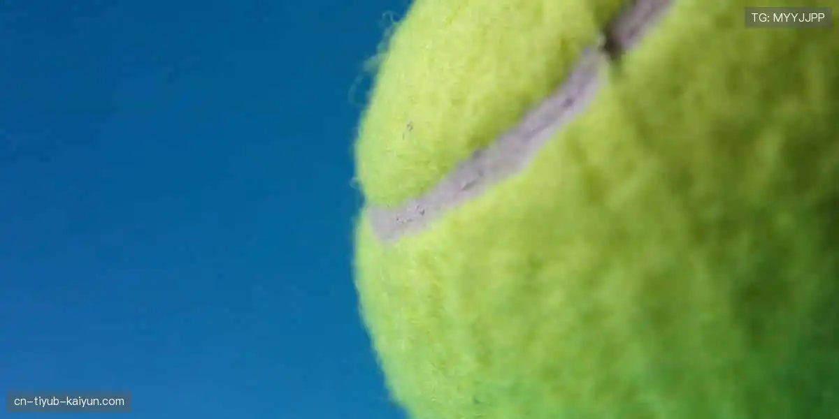 球迷专属装备库，限量潮品一键收藏！🎁